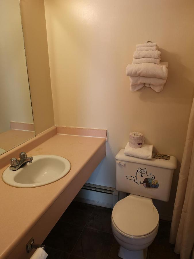 Ranchland Villa Motel Merritt Zewnętrze zdjęcie